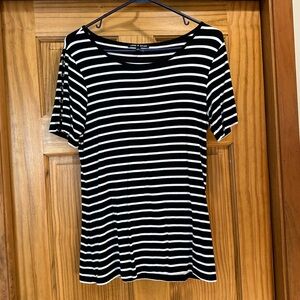 Cable & Gauge Striped Tshirt